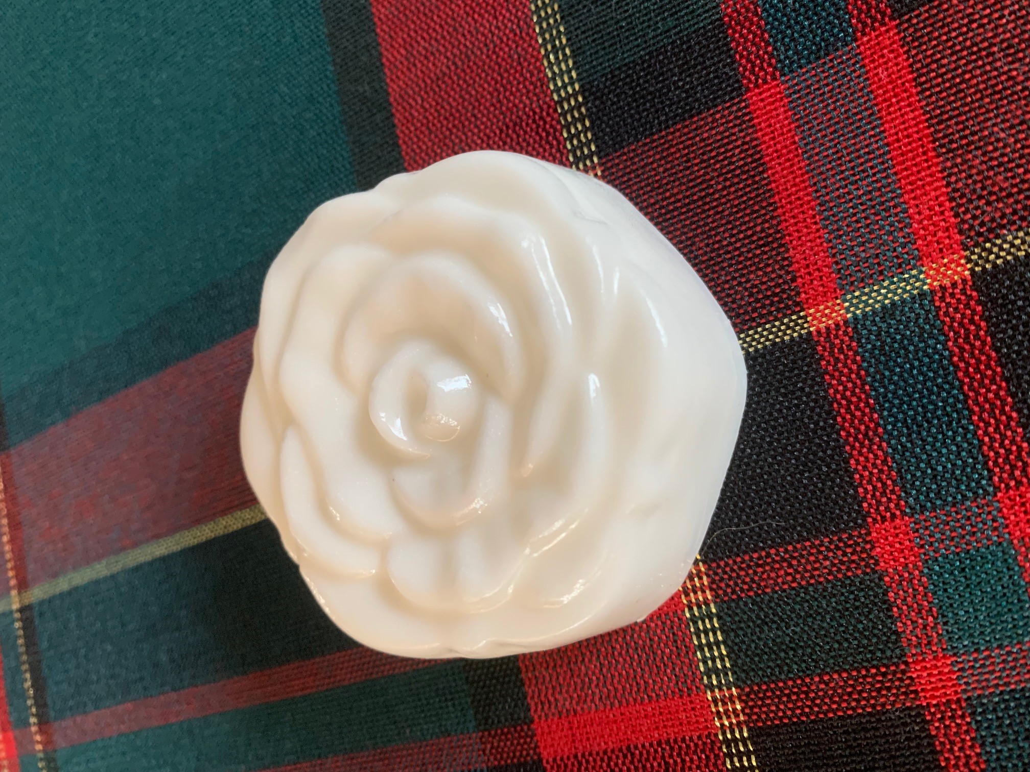 White Unscented Rose Naples Zen Garden Soap18